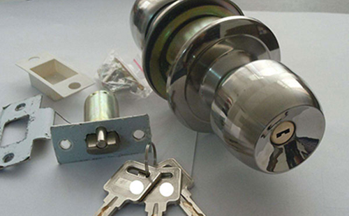 青阳24小时上门开锁公司